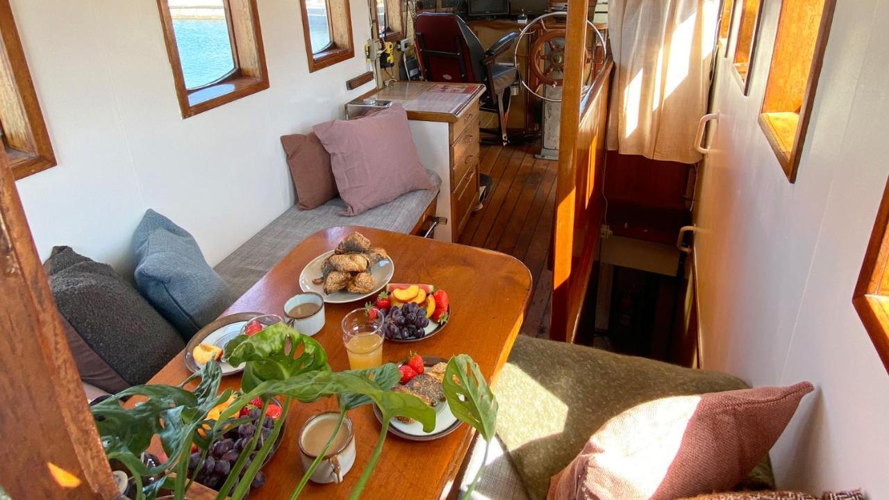 Varra Water - Unique Boat Accomodation - Bornholm 넥소 외부 사진