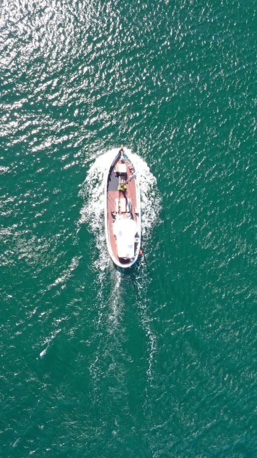 Varra Water - Unique Boat Accomodation - Bornholm 넥소 외부 사진
